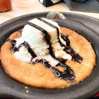 Look’s Marketplace - Warm Skillet chocolate chunk cookie with homemade vanilla ice cream - Grocery Near Me - Sioux Falls, South Dakota Look’s Marketplace - Warm Skillet chocolate chunk cookie with homemade vanilla ice cream - Grocery Near Me - Sioux Falls, South Dakota