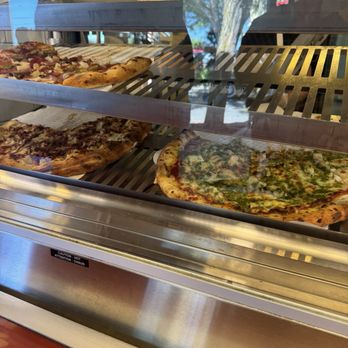 Sourdough Willy’s Pizzeria - Pizza Near Me - Kingston, Washington Sourdough Willy’s Pizzeria - Pizza Near Me - Kingston, Washington