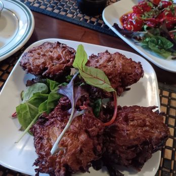 Mughlai Grill - Vegetable Pakoras - Indian Near Me - New York, New York
