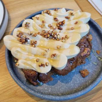 Two Hands - Banana bread appetizer - Cocktail Bars Near Me - Austin, Texas Two Hands - Banana bread appetizer - Cocktail Bars Near Me - Austin, Texas