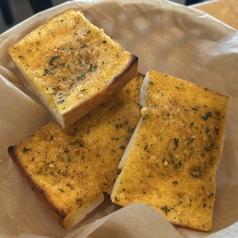 Fratellino's Italian Kitchen - Garlic bread - Italian Near Me - Orange, California