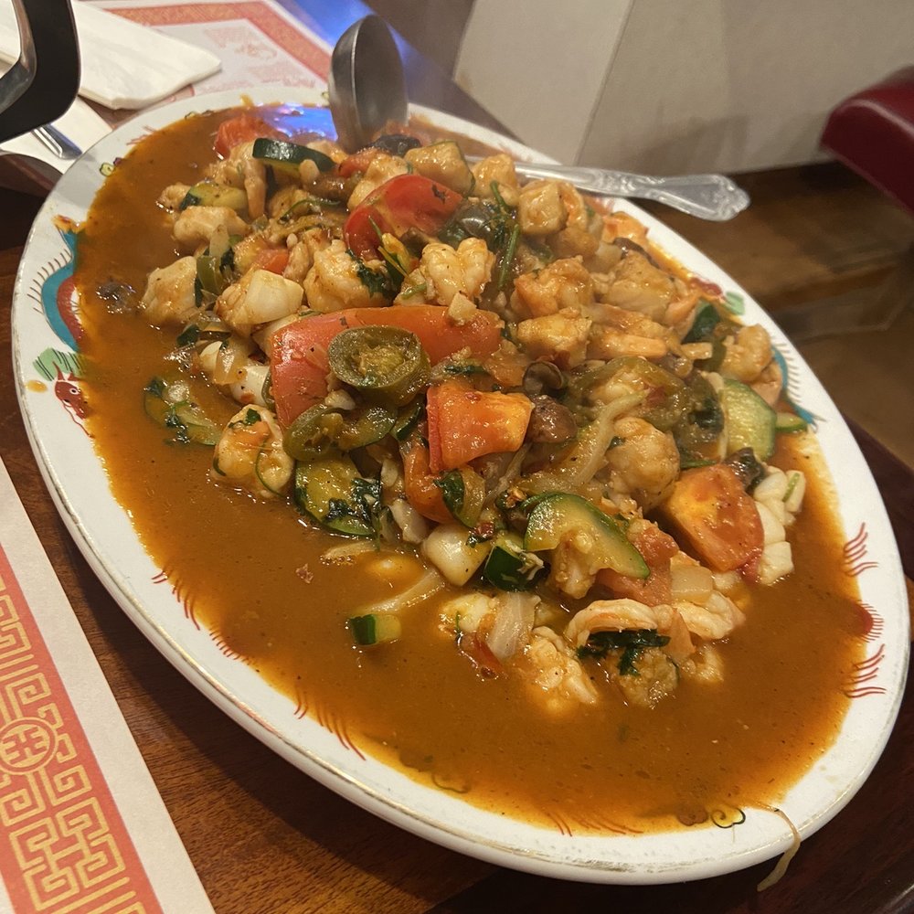 Golden Star Restaurant - Grilled fish with seafood - Chinese Near Me - Salinas, California Golden Star Restaurant - Grilled fish with seafood - Chinese Near Me - Salinas, California