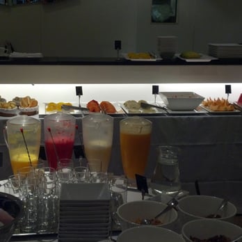 Ipanema Inn - Fresh juices served at breakfast. - Hotels Near Me - Rio de Janeiro, RJ