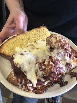 Tommy Chicago's Pizzeria by null