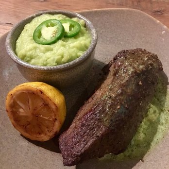 Moku Kitchen - Pepper Steak with Jalapeño Mash - Cocktail Bars Near Me - Honolulu, Hawaii