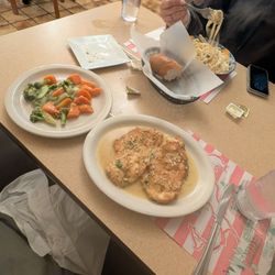 Giuseppe's Pizza & Family Restaurant Willow Grove - Chicken franchise with veggies