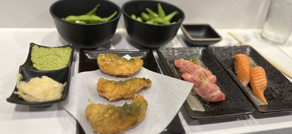 Yuubi Sushi by null