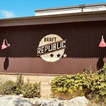 Draft Republic Carlsbad - Draft Republic - Comfort Food Near Me - Carlsbad, California Draft Republic Carlsbad - Draft Republic - Comfort Food Near Me - Carlsbad, California