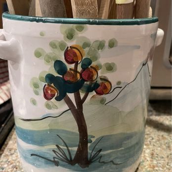 Vietri - Utensil holder - Kitchen & Bath Near Me - Hillsborough, North Carolina Vietri - Utensil holder - Kitchen & Bath Near Me - Hillsborough, North Carolina