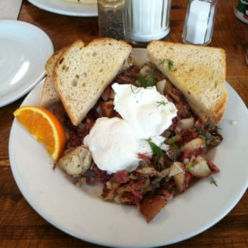 Sam's Log Cabin - corned beef hash with poached eggs - Breakfast & Brunch Near Me - Albany, California