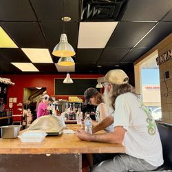 Daily Grind & Slice - Inside