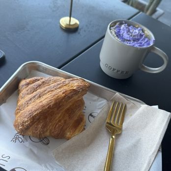 Sucre Table - Croissant and lavender latte - Bakeries Near Me - Tampa, Florida