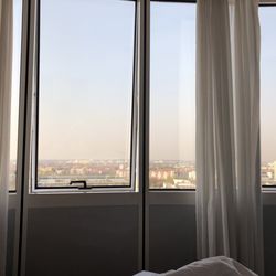 SELECT HOTEL