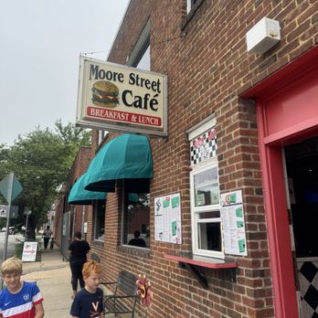 Moore Street Café - Outside - Cafes Near Me - Richmond, Virginia Moore Street Café - Outside - Cafes Near Me - Richmond, Virginia