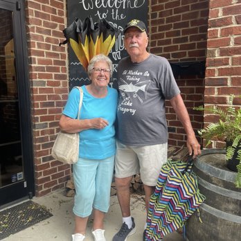 The Blue Pig - Brother and sister. - American Near Me - Cookeville, Tennessee The Blue Pig - Brother and sister. - American Near Me - Cookeville, Tennessee