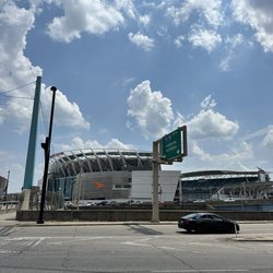 Kitty's Sports Grill - The view from outside