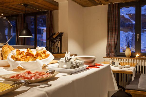 The Larix Hotel & Après Ski by null