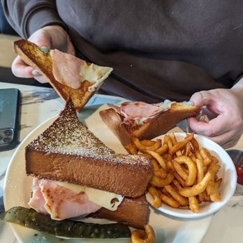 Martha's - The Montecristo - American Near Me - Hermosa Beach, California