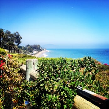 Butterfly Beach - Beautiful bike path to get you to this romantic beach. - Beaches Near Me Butterfly Beach - Beautiful bike path to get you to this romantic beach. - Beaches Near Me