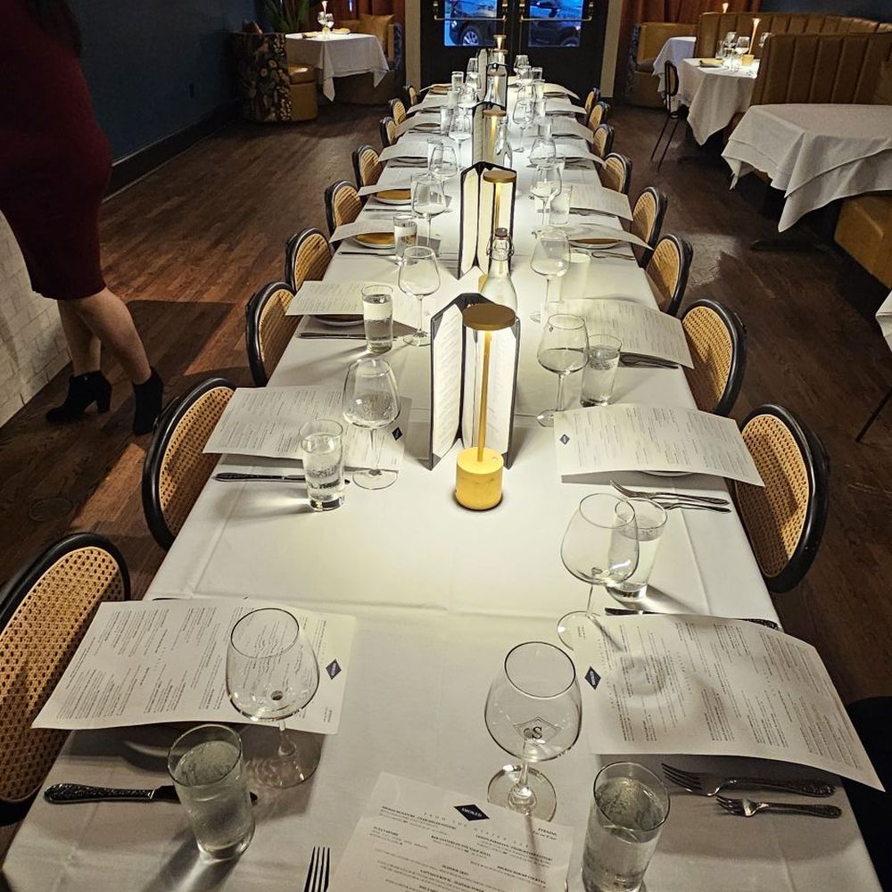 Large Table for a Large Party. Large Table for a Large Party.