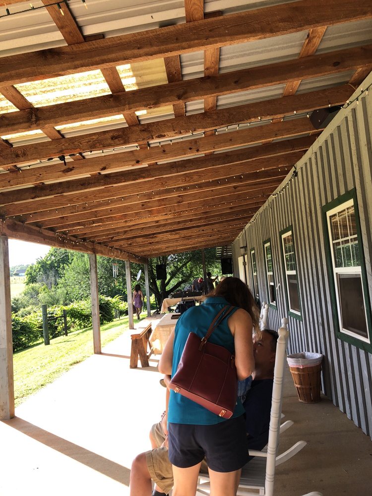 GREENBRIER FARMS Updated October 2024 10 Photos 766 Hester Store