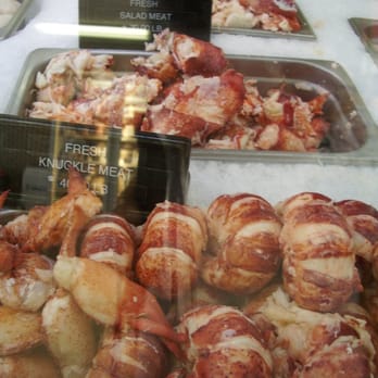 James Hook & Co - 3 types of pre-cooked lobster: Salad, tail and claw, and knuckle. KNUCKLE! - Seafood Near Me - Boston, Massachusetts James Hook & Co - 3 types of pre-cooked lobster: Salad, tail and claw, and knuckle. KNUCKLE! - Seafood Near Me - Boston, Massachusetts