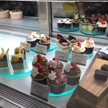 ロリオリ365 By アニバーサリー 伊勢丹新宿店 新宿3 14 1 新宿区 東京都 Japan Yelp