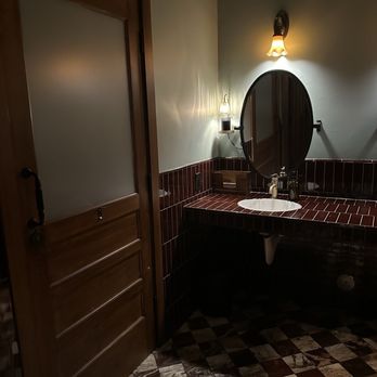Hermon's - The restrooms were very cute - New American Near Me - Los Angeles, California