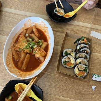 Baro Gimbap - Combo ddukboki and odeng kimbab - Korean Near Me - Fullerton, California Baro Gimbap - Combo ddukboki and odeng kimbab - Korean Near Me - Fullerton, California