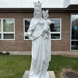 Our Lady Help of Christians - Our Lady's Statue