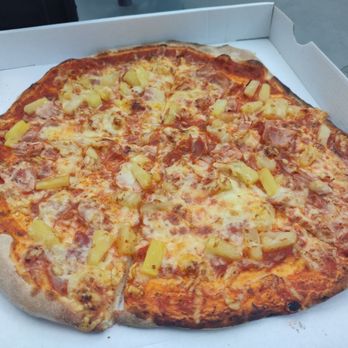 Pizzeria Rusticale - Pizza No. 47 - Schinken, Ananas - Pizza Near Me - Frankfurt, HE Pizzeria Rusticale - Pizza No. 47 - Schinken, Ananas - Pizza Near Me - Frankfurt, HE