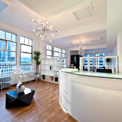 Studio Cloud 30