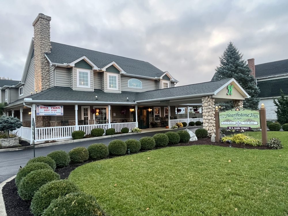 Hearthstone Inn & Suites