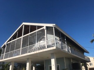 Slide of EBG Screen Enclosures & Techos De Aluminio