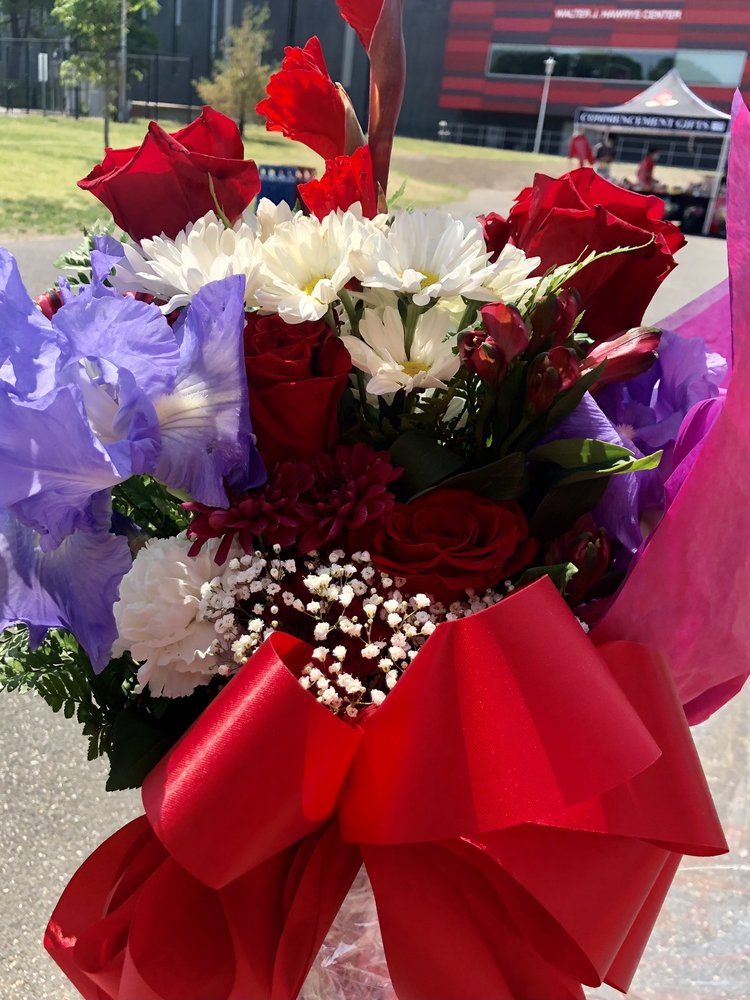 MALKMES FLORISTS & GREENHOUSES Updated April 2024 48 Photos & 14 Reviews 70 Oakland Ave