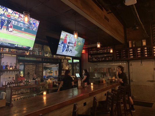 The Tavern at Lakeside by null