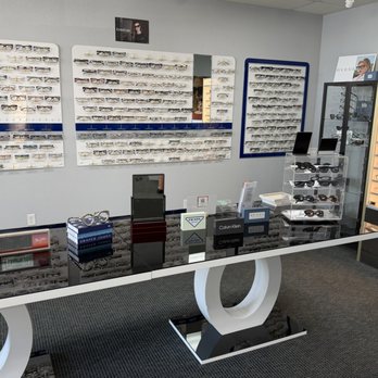 Iconic Eyes Optometry - Optometrists Near Me - Visalia, California Iconic Eyes Optometry - Optometrists Near Me - Visalia, California