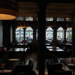 La Galleria - La Galleria Kurhausplein en Solo Vino - reštaurácia, pizzeria Haag