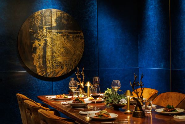 REIGN Restaurant + Bar + Bakery by null