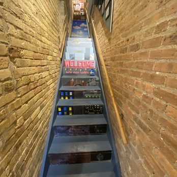 Andersonville Galleria - Art Galleries Near Me - Chicago, Illinois