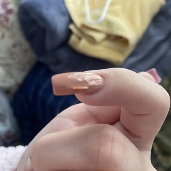 Le's O Nails - Nail Salons Near Me - Oxnard, California