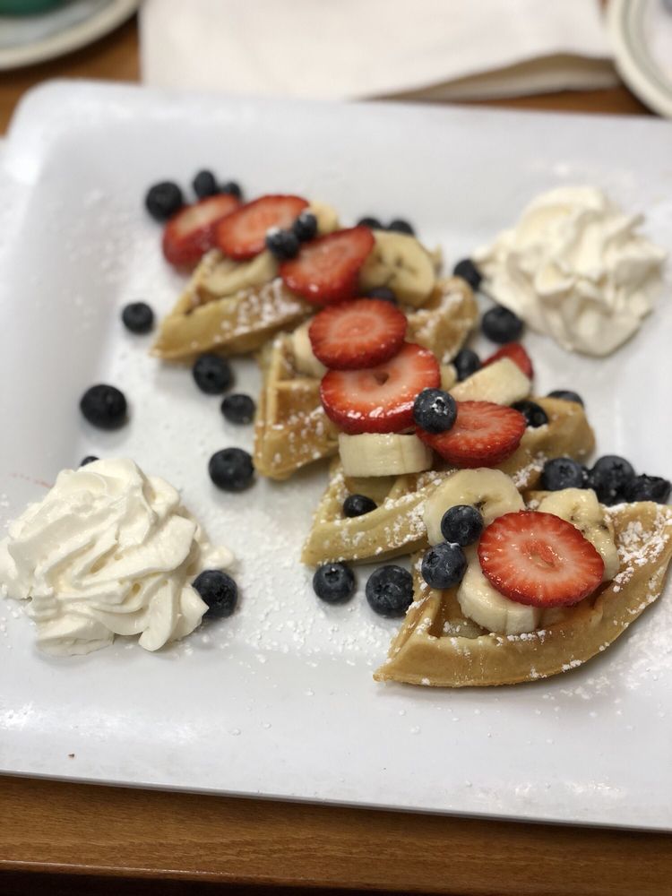 RIVERS EDGE CAFE Updated October 2024 17 Photos & 33 Reviews 2005