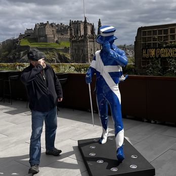 Johnnie Walker Princes Street - Views from the rooftop - Museums Near Me - Edinburgh, EDH Johnnie Walker Princes Street - Views from the rooftop - Museums Near Me - Edinburgh, EDH
