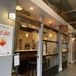 Pizza and Pasta Bar - Restaurant/bar