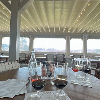 Ev&Em Vineyards - Wine Tasting Room Near Me - Laurel, New York