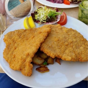Dicke Wirtin - Fried Pork - Dive Bars Near Me - Berlin, BE