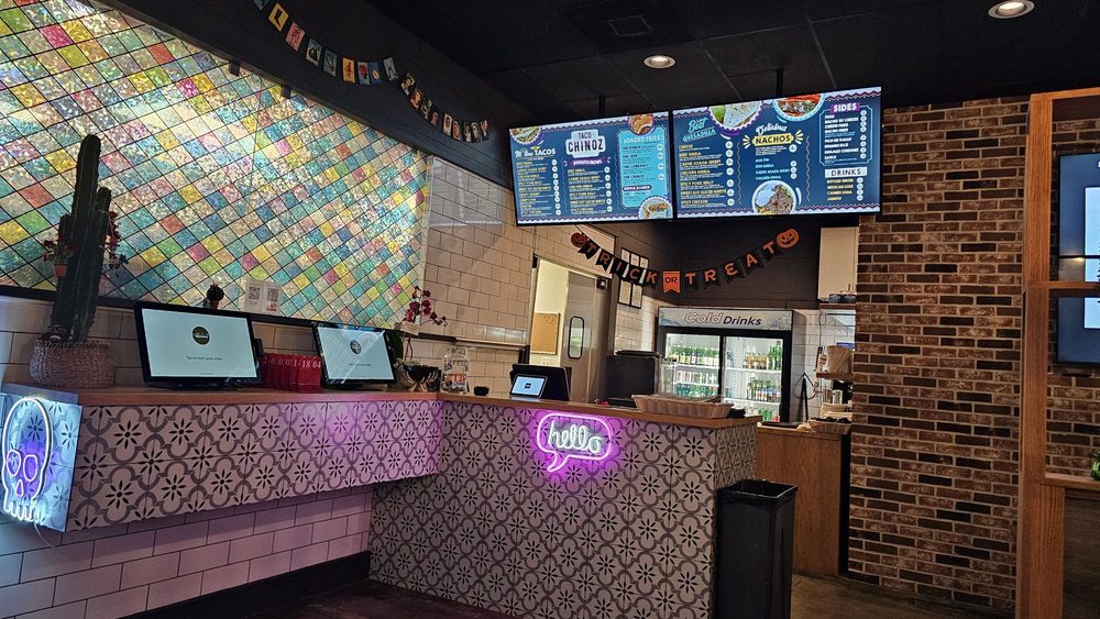 Taco Chinoz & Bar