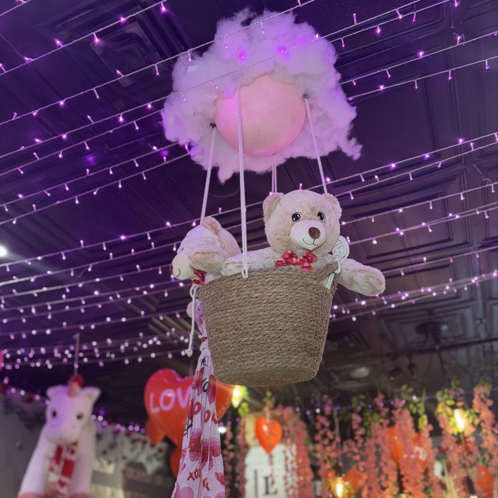 Rosalia's Kitchen - Valentine's Themed Decor - Italian Near Me - Miramar, Florida