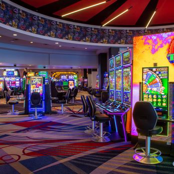 Casino Niagara - Vibrant game floor features spacious seating - Casinos Near Me - Niagara Falls, Ontario Casino Niagara - Vibrant game floor features spacious seating - Casinos Near Me - Niagara Falls, Ontario