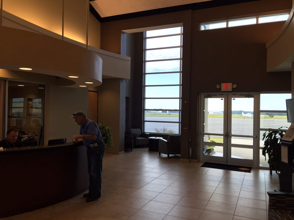 LAKE CITY GATEWAY AIRPORT Updated August 2024 3524 E US Hwy 90